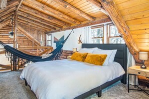 3 bedrooms, iron/ironing board, Internet, bed sheets