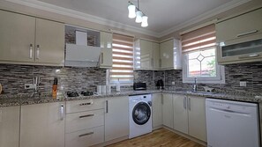 Microwave, oven, stovetop, dishwasher - 5 Star Villa With 4 Bedrooms, Fethiye Villa 1029 (Fethiye)