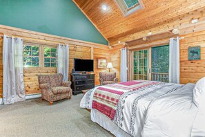 4 bedrooms, iron/ironing board, Internet, bed sheets