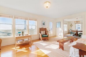 Interior - Summer Haven: Lake Michigan Views, Fire Pit, BBQ, Classic Cottage (Fennville)