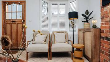 Casa | 2 dormitorios y escritorio