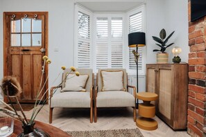 独立别墅 | 2 多间卧室、办公桌