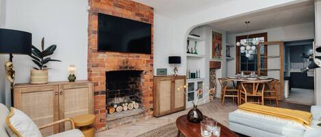 2 habitaciones y escritorio