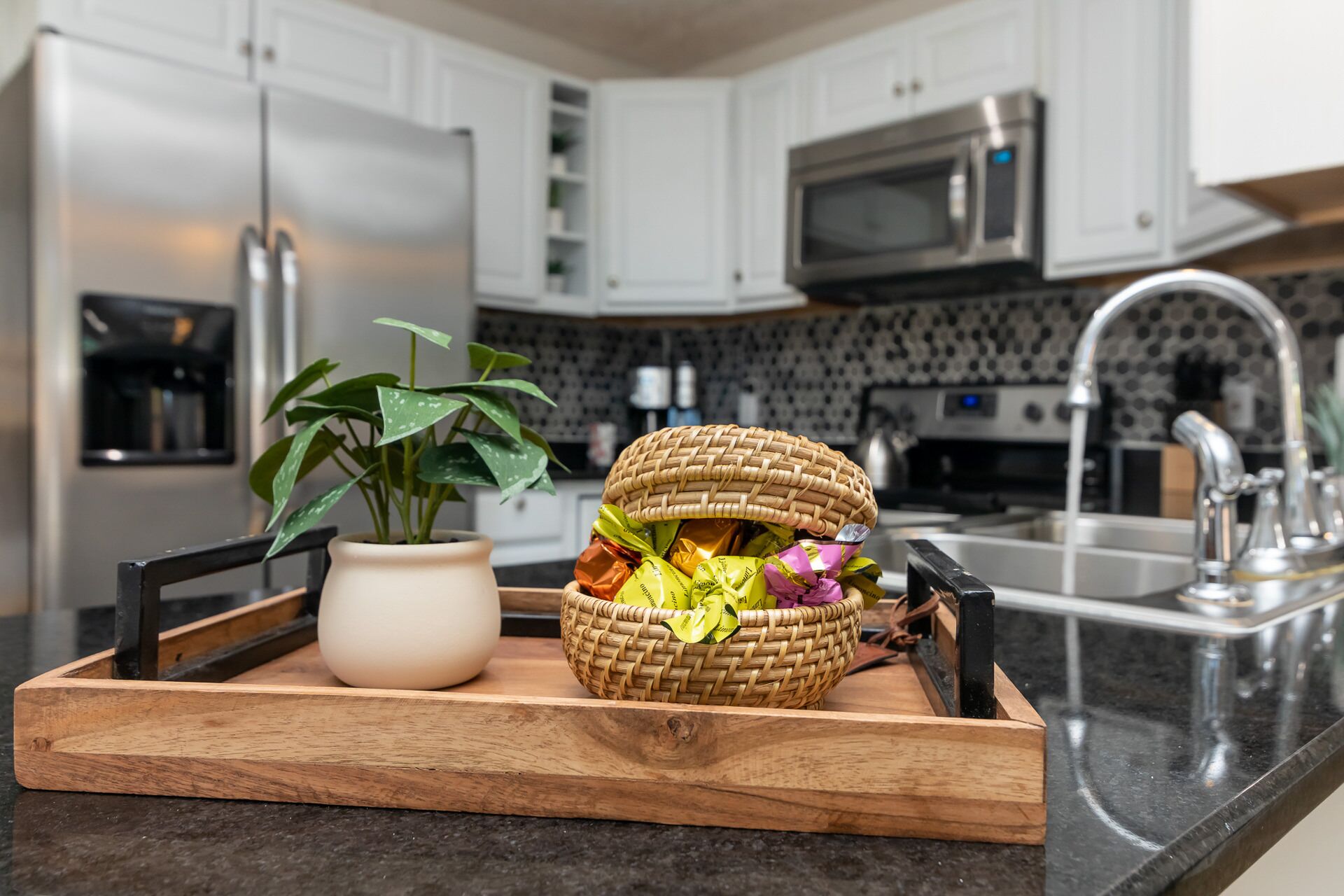 House, Multiple Beds, Kitchen, City View | Private kitchen