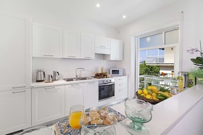 Apartment, 2 Bedrooms, Pool Access, Sea View | Private kitchen | Full-size fridge, microwave, oven, stovetop - Estate4home- Casa Maridea (Sorrento)