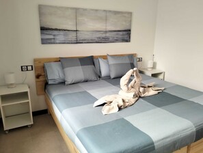 1 Schlafzimmer, Schreibtisch, Bügeleisen/Bügelbrett, WLAN