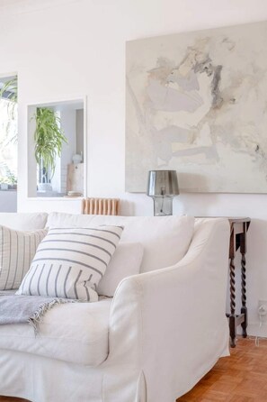 Basic Apartment, 2 Double Beds | Living area | TV - Peaceful 2 Bedroom Flat With Roof Terrace - Hackney (London)