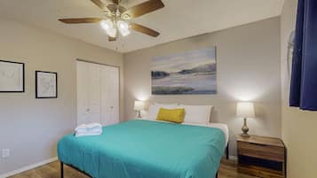 2 bedrooms, desk, iron/ironing board, internet