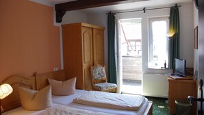 Classic Room | 15 bedrooms, free WiFi - Landhotel Kains Hof GmbH (Uhlstadt - Kirchhasel)