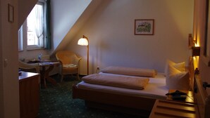 15 bedrooms, free WiFi - Landhotel Kains Hof GmbH (Uhlstadt - Kirchhasel)