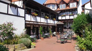 Front of property - Landhotel Kains Hof GmbH (Uhlstadt - Kirchhasel)