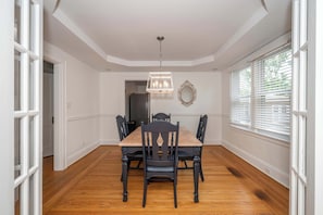 Condo, 2 Queen Beds, Balcony, Garden View | Dining
