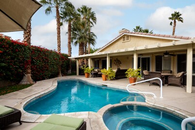 Indian Palms Oasis - Just a Walk to Festivals!