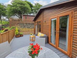 Cottage | Outdoor dining