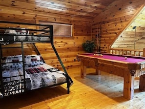 Cabin, Multiple Beds, Jetted Tub | 2 bedrooms, free WiFi, bed sheets