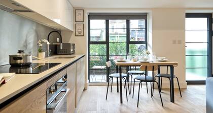 Greenwich Perfection