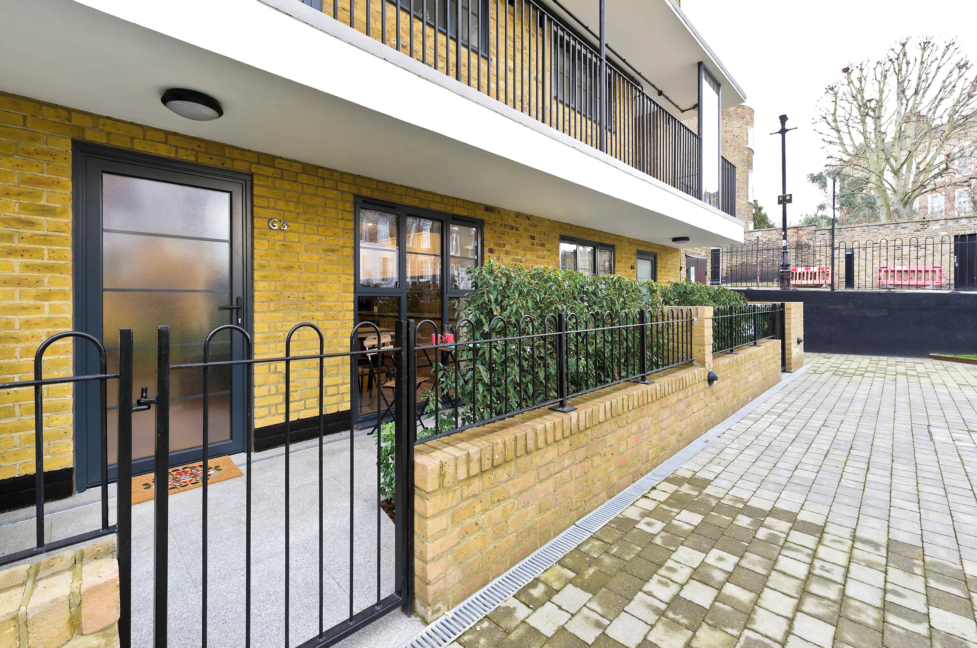 Apartment (1 Bedroom) | Garden