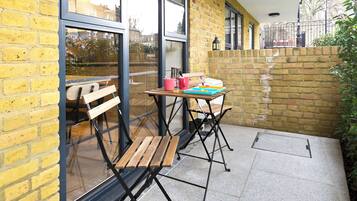 Apartment (1 Bedroom) | Terrace/patio