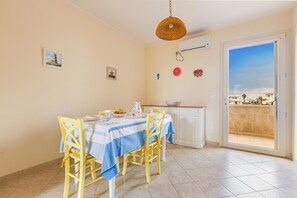 Apartment | Esszimmer