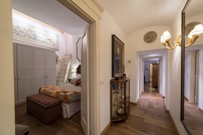 Departamento básico, varias camas | Interior