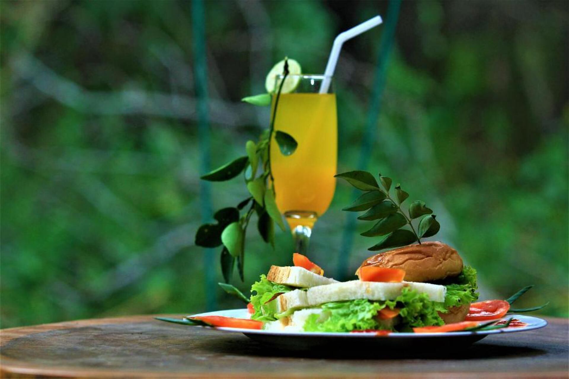 Cabin | Thức ăn và đồ uống