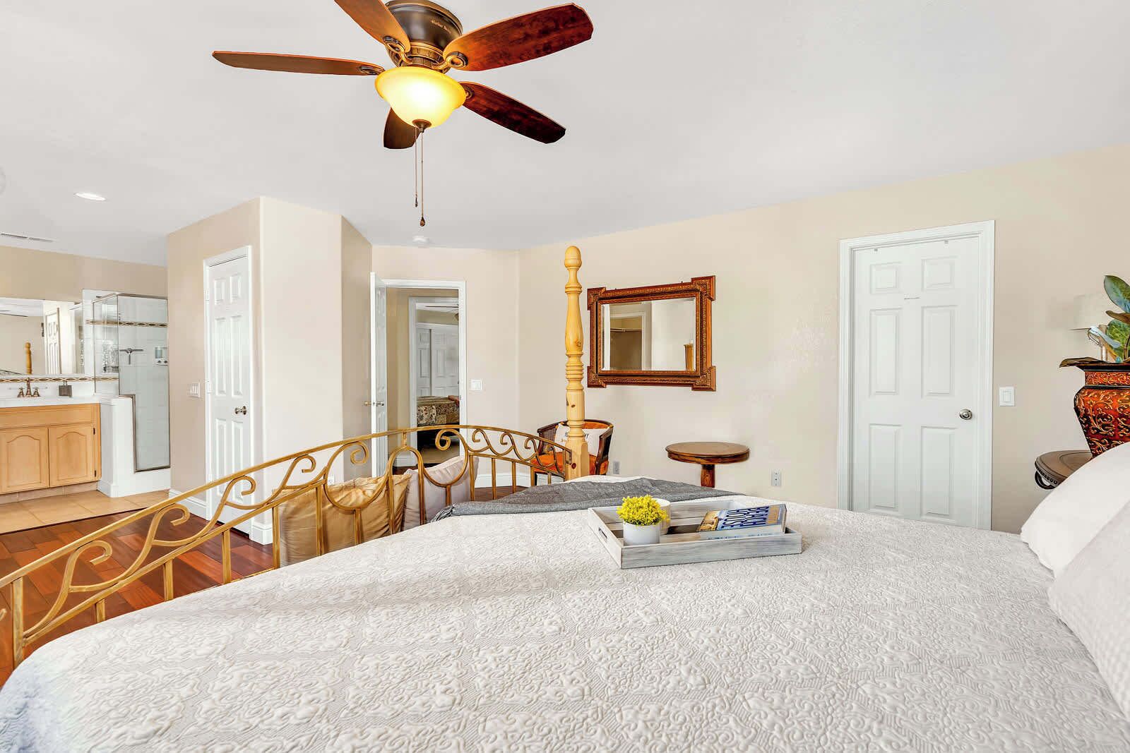 House, Multiple Beds, Hot Tub, Mountain View (Shuteye View Ranch) | 5 bedrooms, iron/ironing board, individually decorated