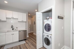 Appart'hôtel, 1 grand lit, cuisine | Intérieur