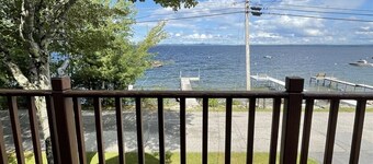 Loon Lodge Limit 8 3 Bedroom Home by RedAwning