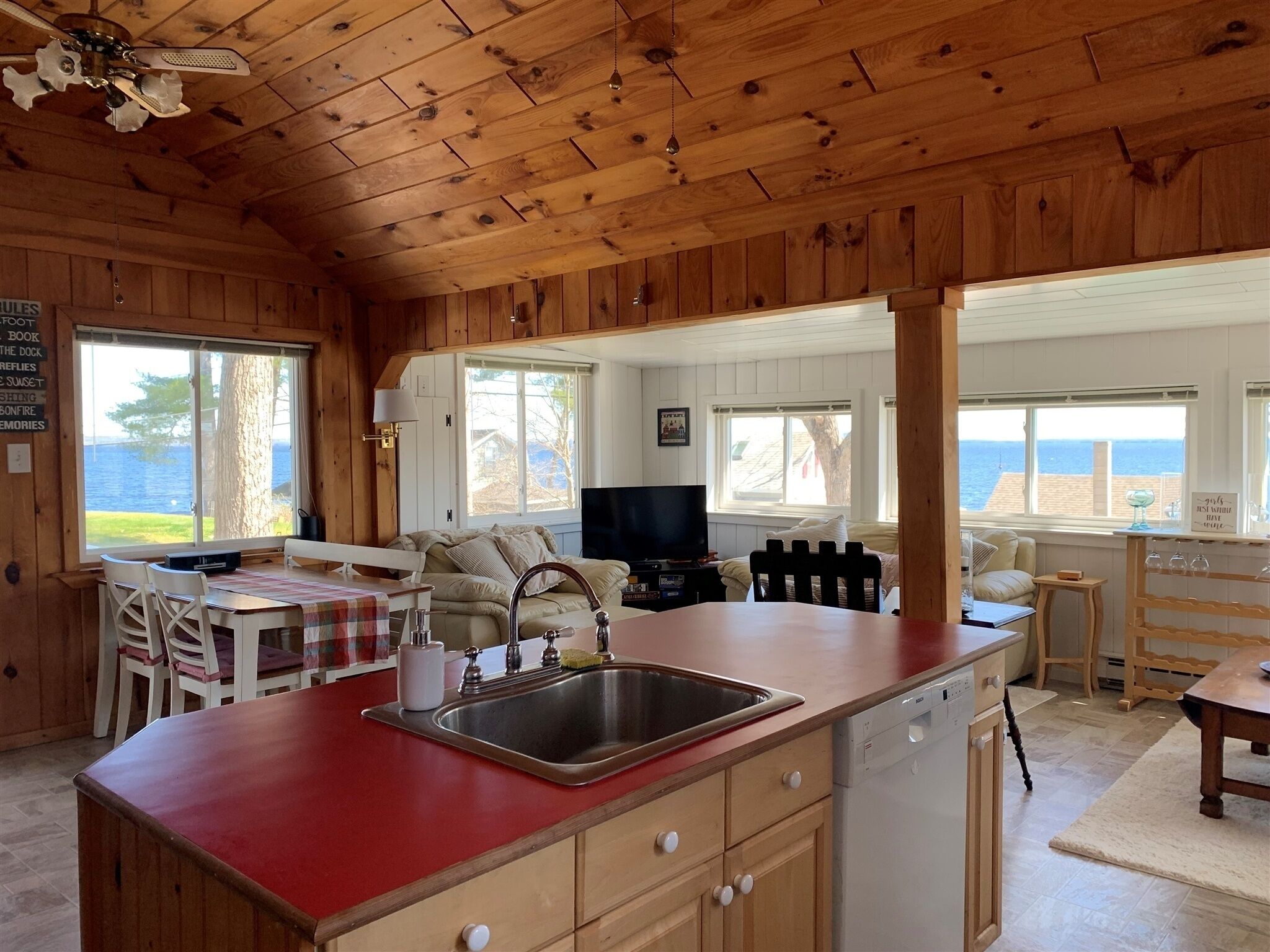 House, 3 Bedrooms | Private kitchen | Fridge, oven, coffee/tea maker, toaster