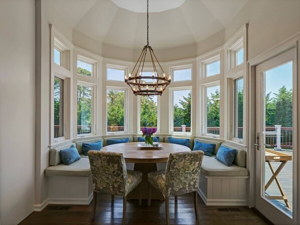 Interior - Luxurious, private, very comfortable Shinnecock Hills home (Southampton)