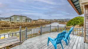 House, Multiple Beds (You, Me and the Sea) | Property grounds - You, Me and the Sea (Waldport)