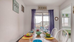 House, Multiple Beds (You, Me and the Sea) | Dining - You, Me and the Sea (Waldport)
