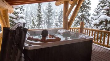 Bain à remous extérieur