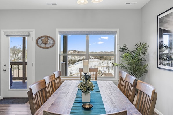 Condo, Multiple Beds, Balcony, Golf View (The View at Stonebridge)