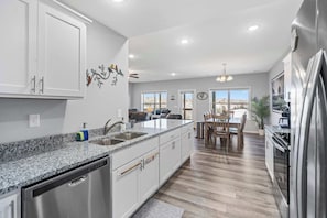 Condo, Multiple Beds, Balcony, Golf View (The View at Stonebridge) | Private kitchen