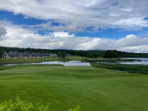 Golf - Chic, Classy & Cosy - Lough Erne Golf Village Resort. Boutiquey Home-from-Home (Enniskillen)