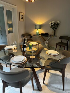 Dining - Chic, Classy & Cosy - Lough Erne Golf Village Resort. Boutiquey Home-from-Home (Enniskillen)