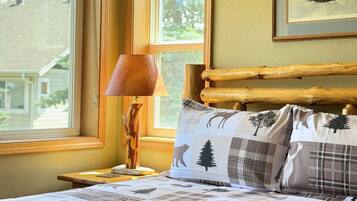 2 bedrooms, iron/ironing board, free WiFi