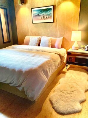 2 habitaciones, tabla de planchar con plancha, cuna de viaje y wifi 