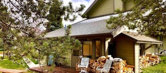 Big Sky Bungalow - Center of Big Sky