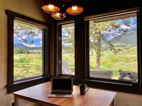 Big Sky Bungalow - Center of Big Sky