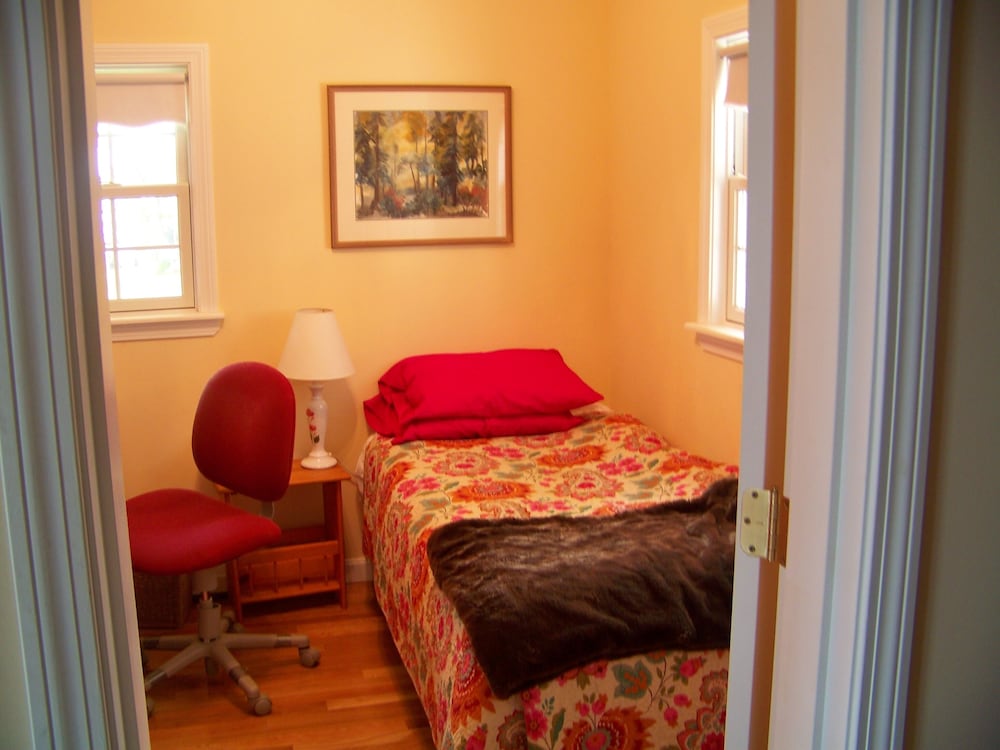 Moorings Enjoy sweeping sunrises from this waterfront home on Basin