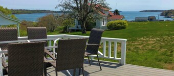 Thorburn - Experience a classic ME vacation at this beautiful summer cottage