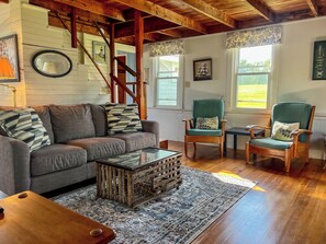 TV - Thorburn - Experience a classic ME vacation at this beautiful summer cottage (Harpswell)