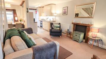 Cottage | Living area