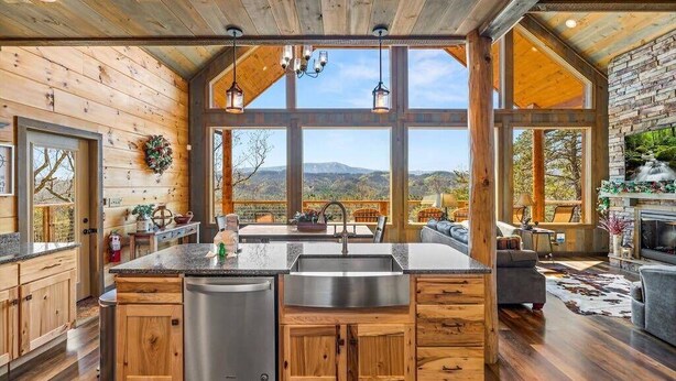 Cabin, Multiple Beds, Fireplace, Mountain View | Private kitchen | Coffee/tea maker, fridge, microwave, oven - Bearfoot Landing (Sevierville)