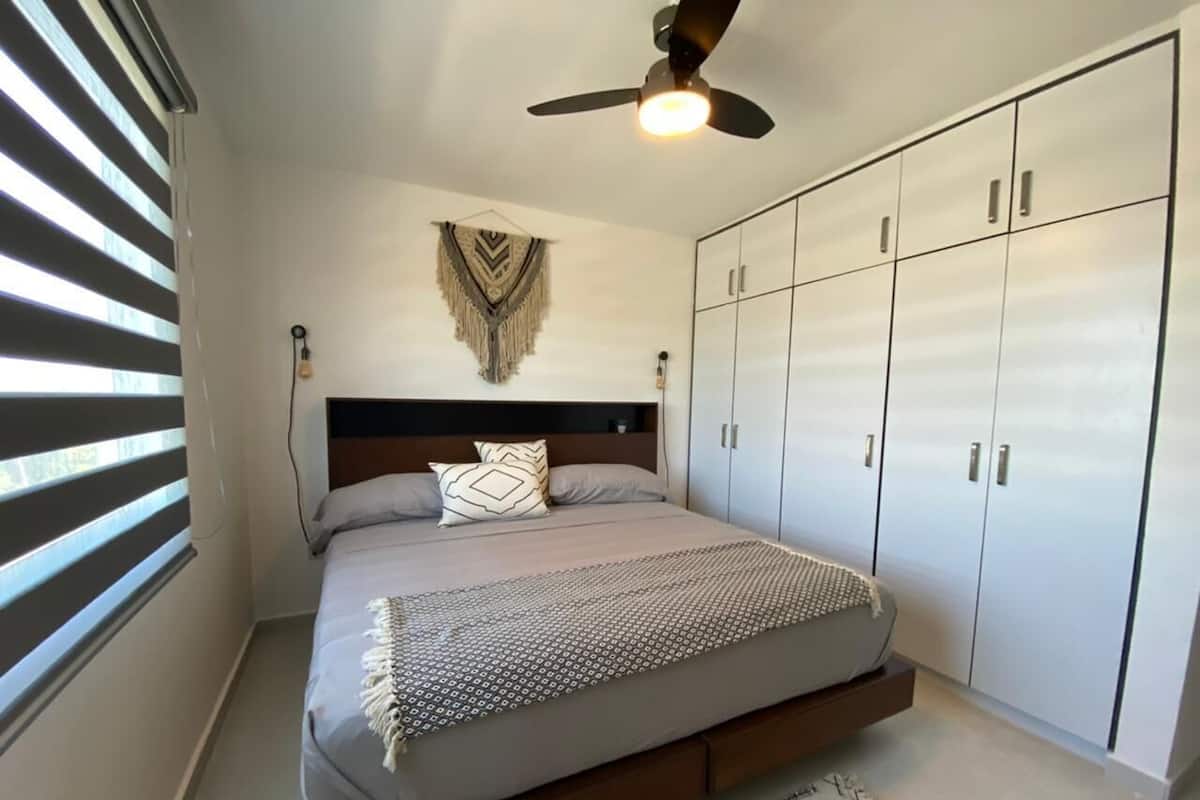 1 chambre, bureau, Wi-Fi gratuit, draps fournis