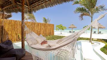 Luxury-Villa, Meerblick | Terrasse/Patio