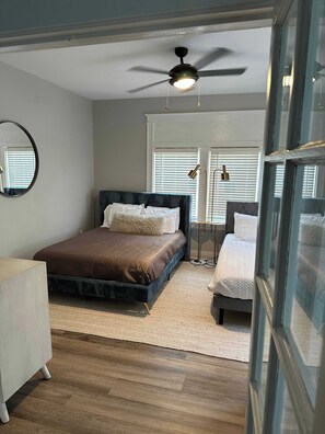 Condo, 1 Queen Bed, Kitchen | 1 bedroom, individually decorated, individually furnished, free WiFi - Luxe Spot 2 (Covington)