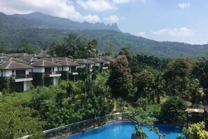 Exterior - Malai Hot Spring Holiday Hotel (Baoting)